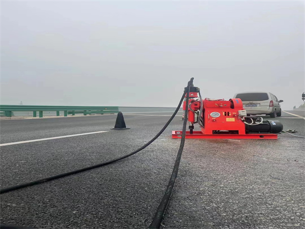 阳西马路路基路面开裂下沉注浆加固灌浆